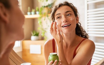 7 natural skincare tips for acne-prone skin